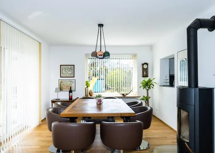 Ferienhaus Schönes Mit Garten *