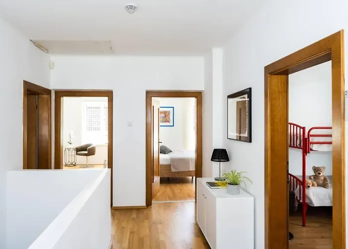 Schönes Mit Garten * Pörtschach am Wörthersee